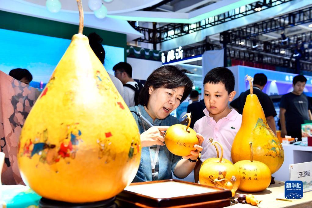 捕鱼机游戏厅